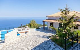 Villa Skyfall